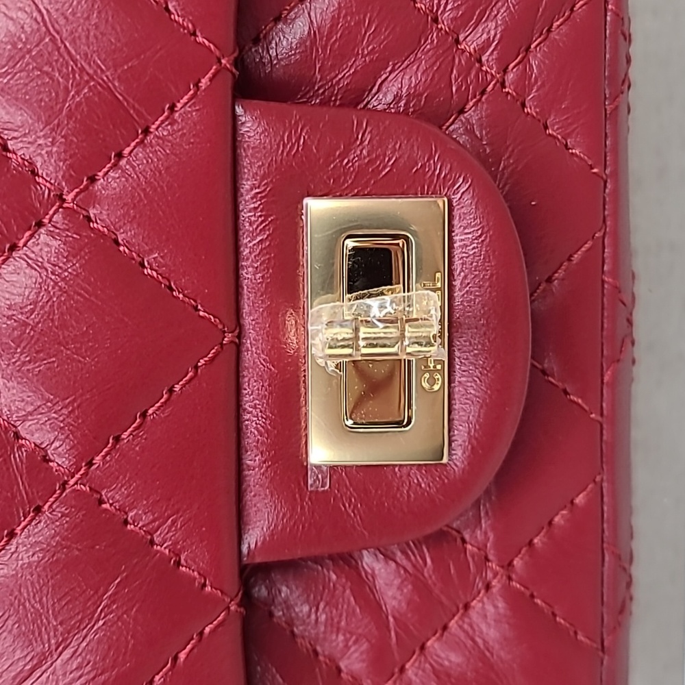 Chanel Classic Quilted Calfskin Medium 2.55 Reissue Red Double Flap Bag NWT/NIB - Picture 4 of 17